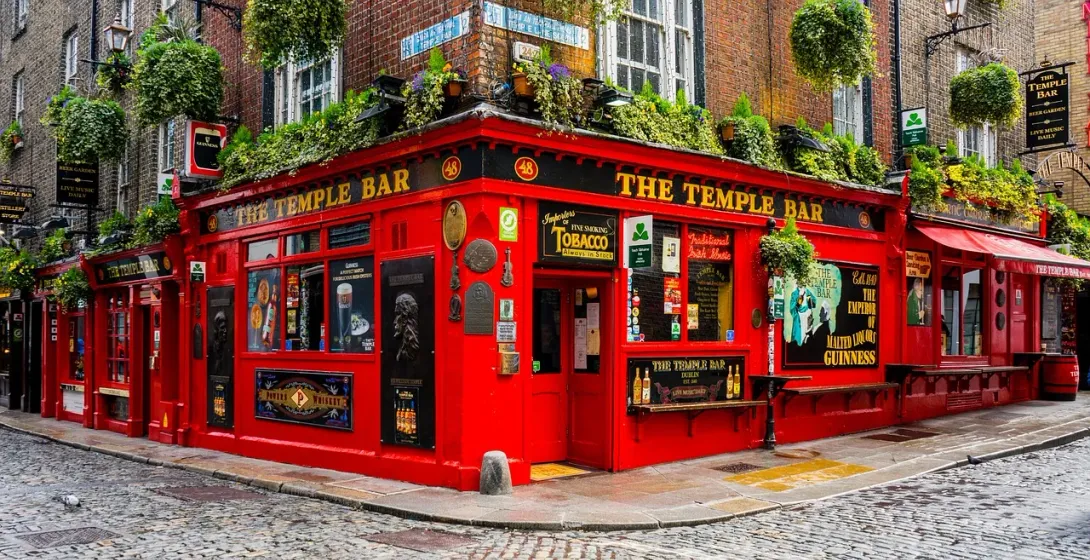 The Temple Bar pub in Dublin, Ireland.