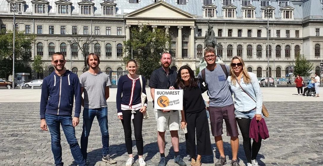 Happy tourists on a Bucharest Walkabout Free Tour.