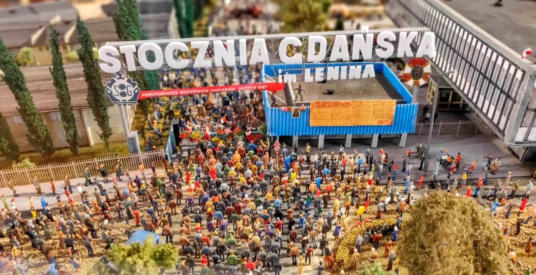 Miniature model of Gdansk's Stocznia Gdańska shipyard, showing a large crowd.