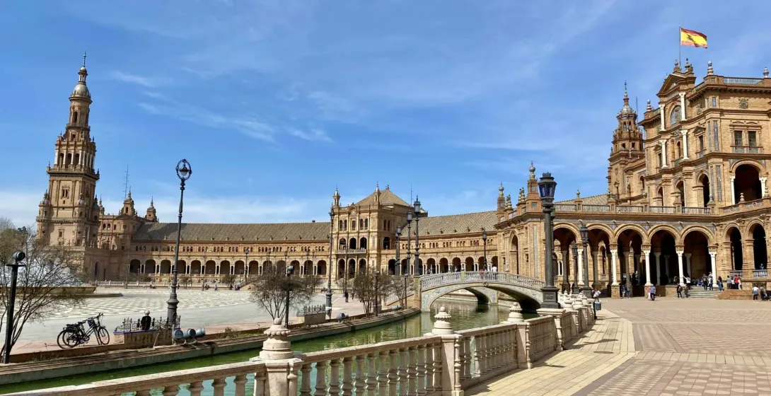 Explore the magnificent Plaza de España in Seville, Spain.