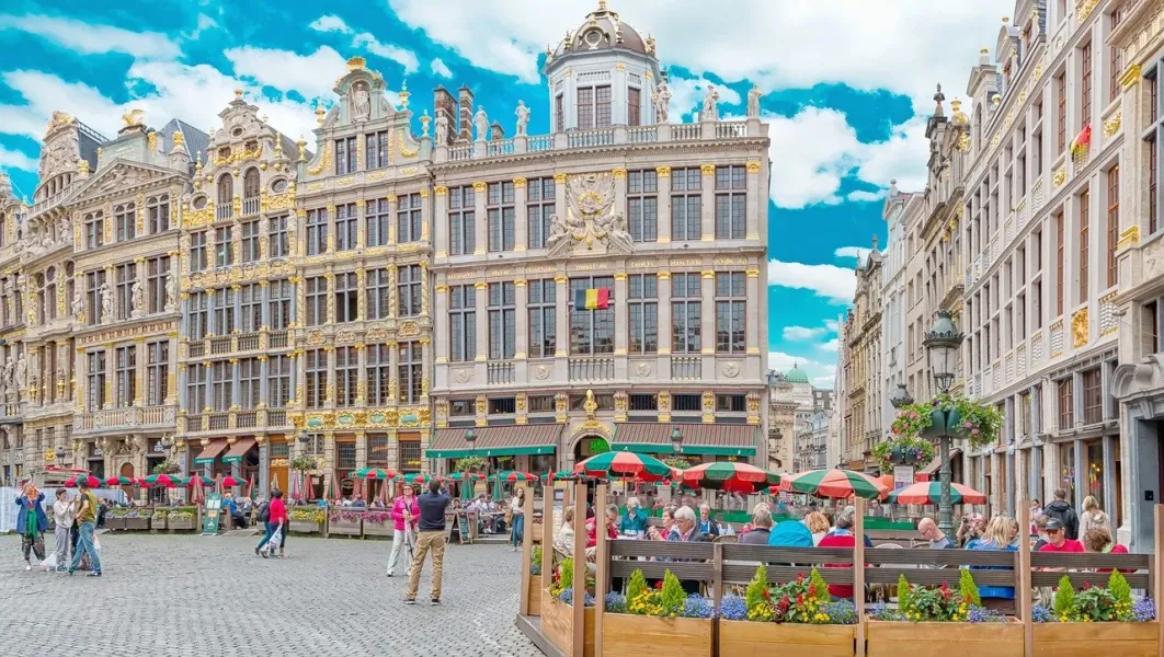 Explore the magnificent Grand Place in Brussels during our historic centre tour.