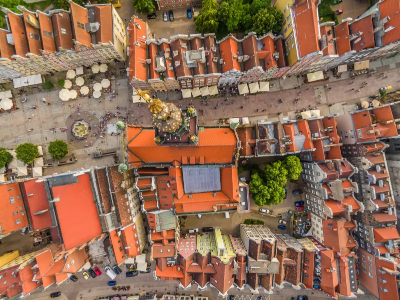 Aerial view of Gdansk's Old Town, showcasing its charming architecture and bustling marketplace.