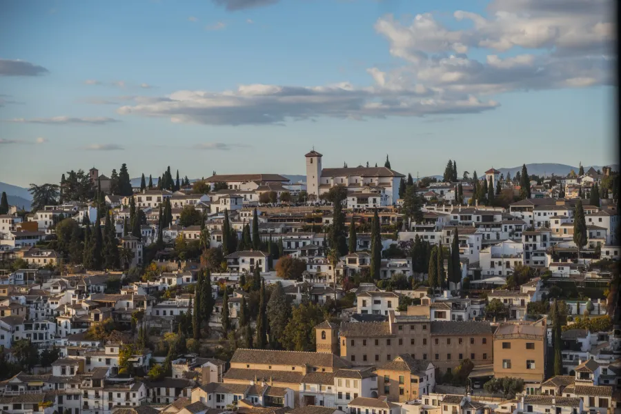 Panoramic view of Granada's Albaicín neighborhood.