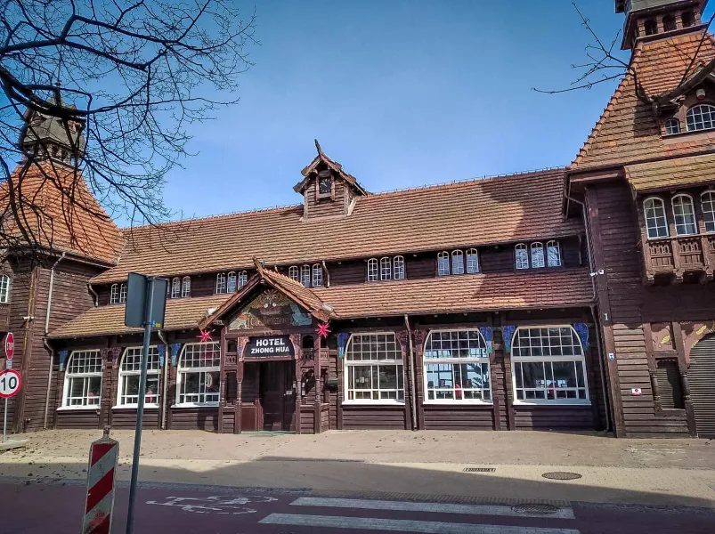 Hotel Zhong Hua in Sopot, Poland: A beautiful wooden hotel.