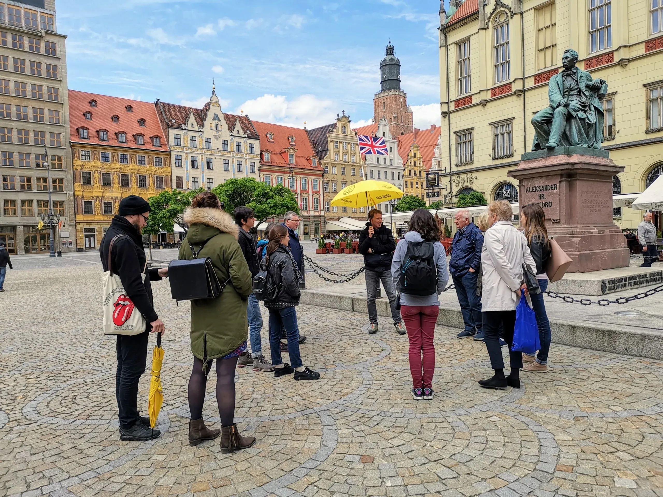 Guided walking tour in Wrocław's Market Square.